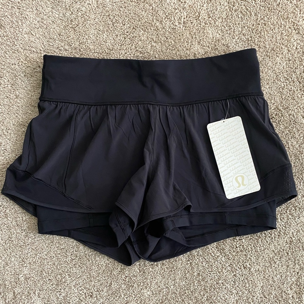 Lululemon women’s Hotty Hot Short*Naked